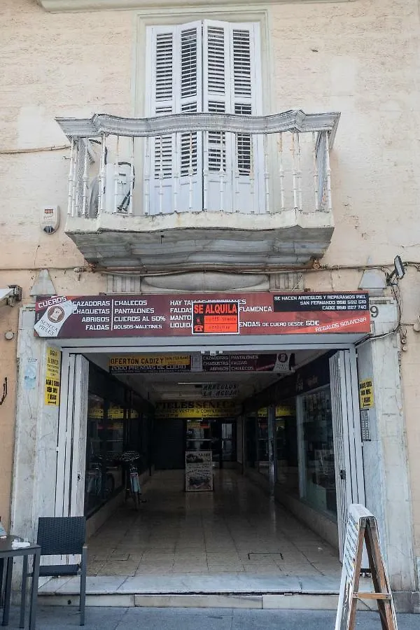 Apartamento La Galeria De San Antonio كاديز